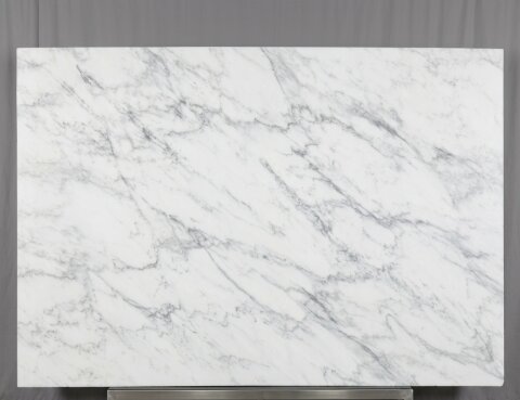 Calacatta Bella Marble Slab in Sun Valley, Los Angeles