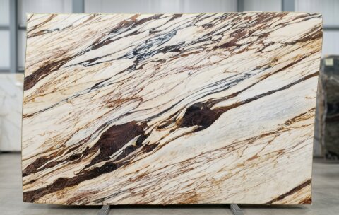 Calacatta Retro Marble Slab in Sun Valley, Los Angeles