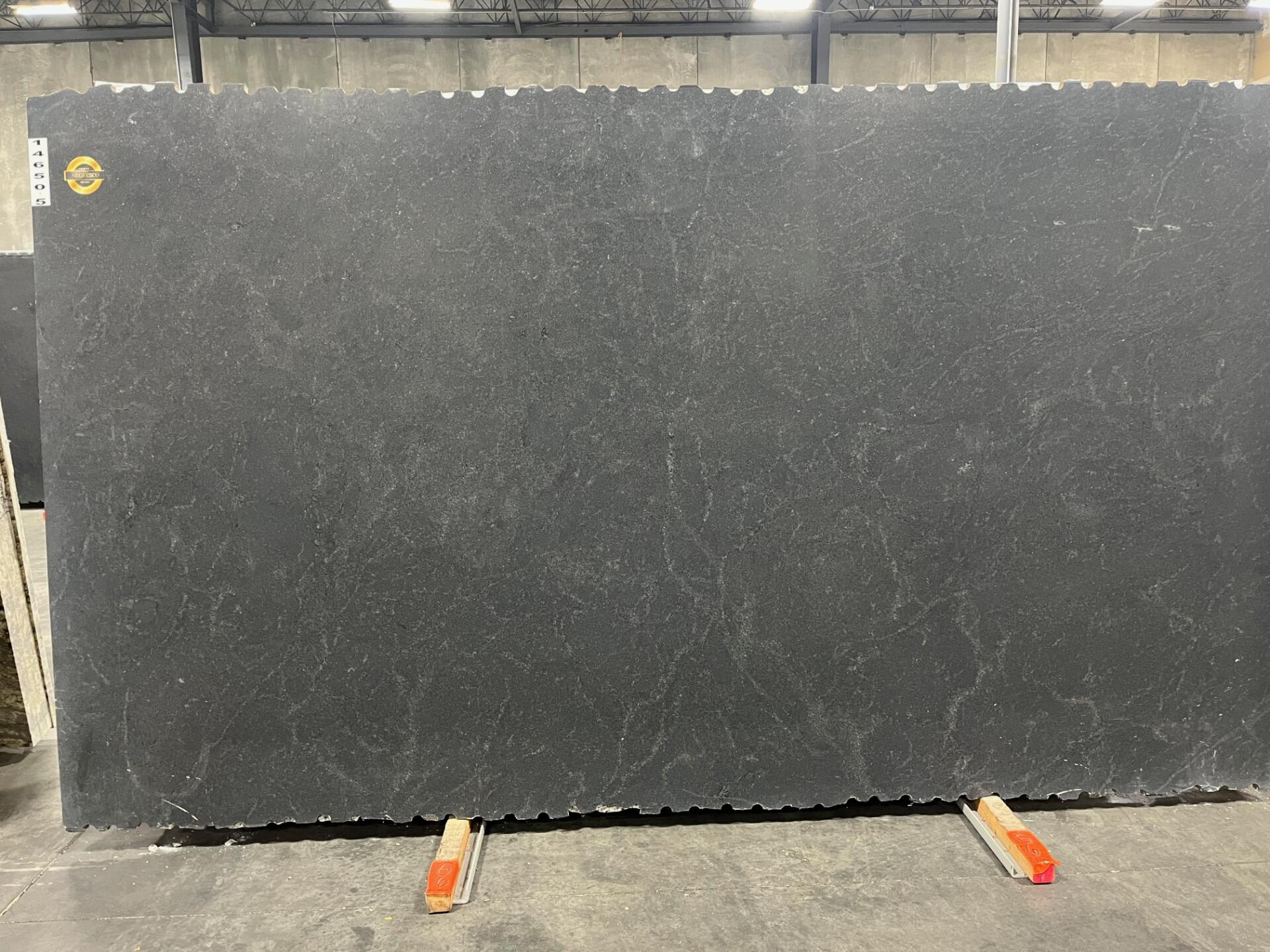Ebony/Negresco