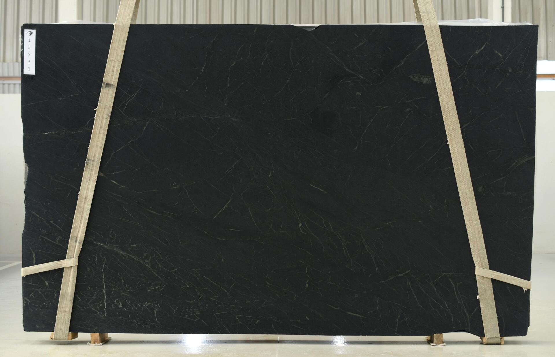Saratoga Black