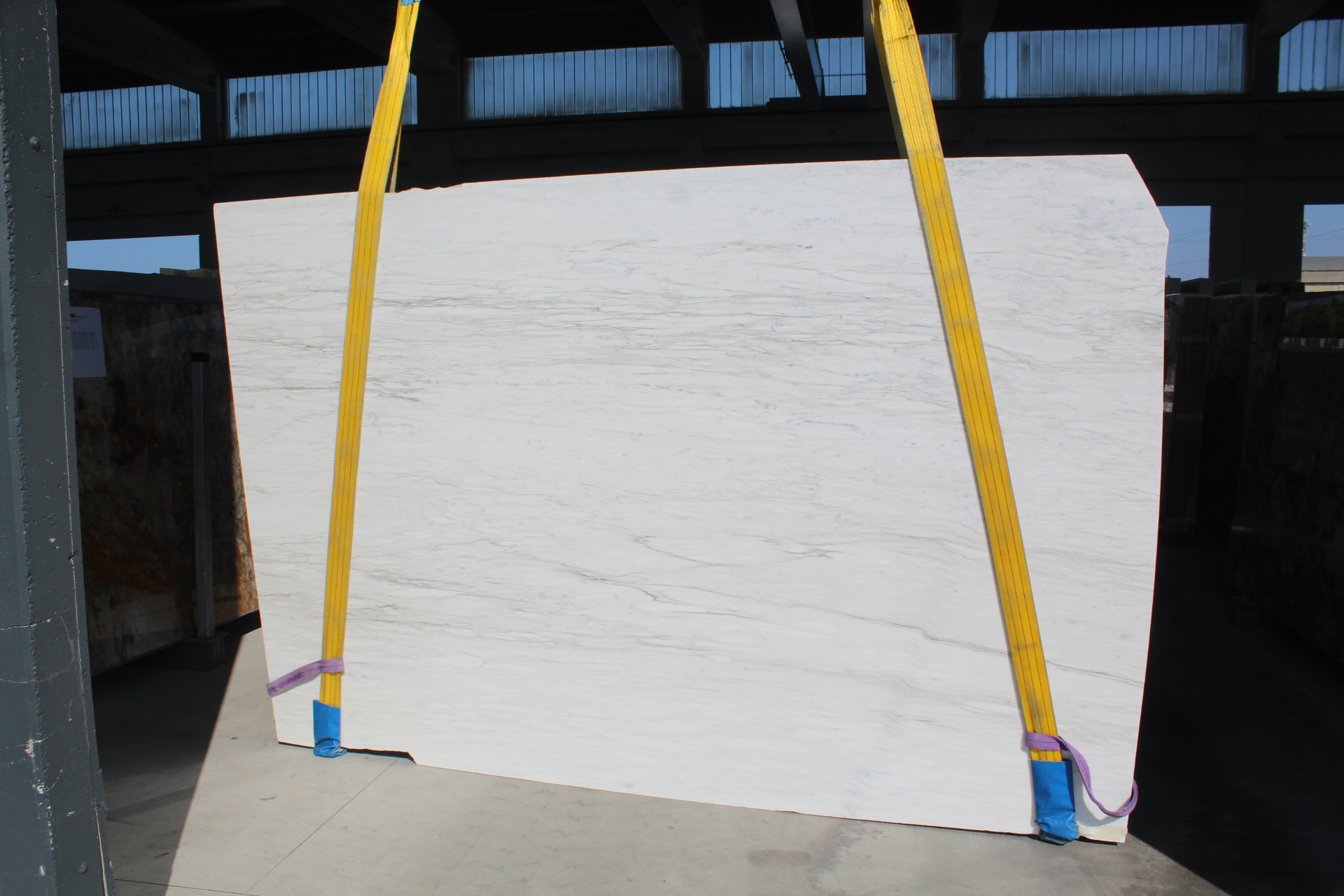 Calacatta Caldia Polished/Honed 2cm Marble by PACIFICA