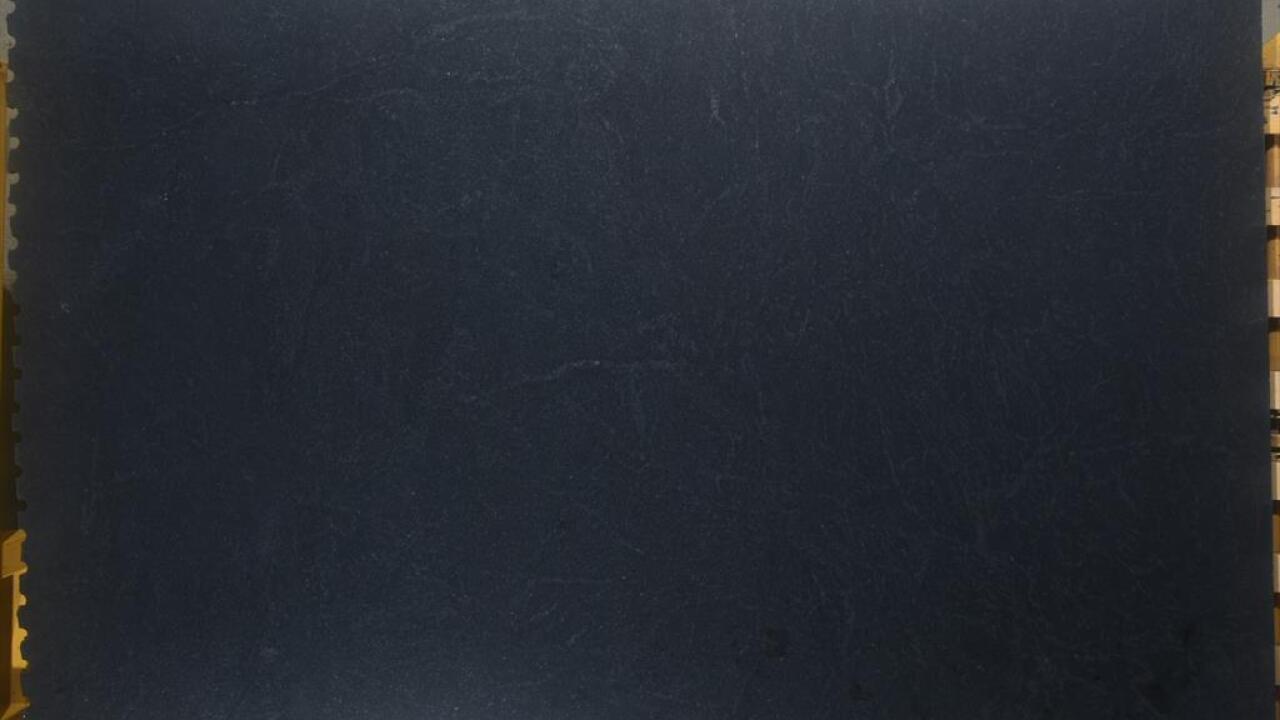 Ebony/Negresco Honed Finish 3cm