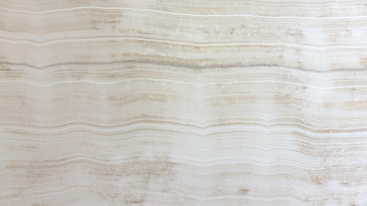 Ivory Onyx Honed 2cm