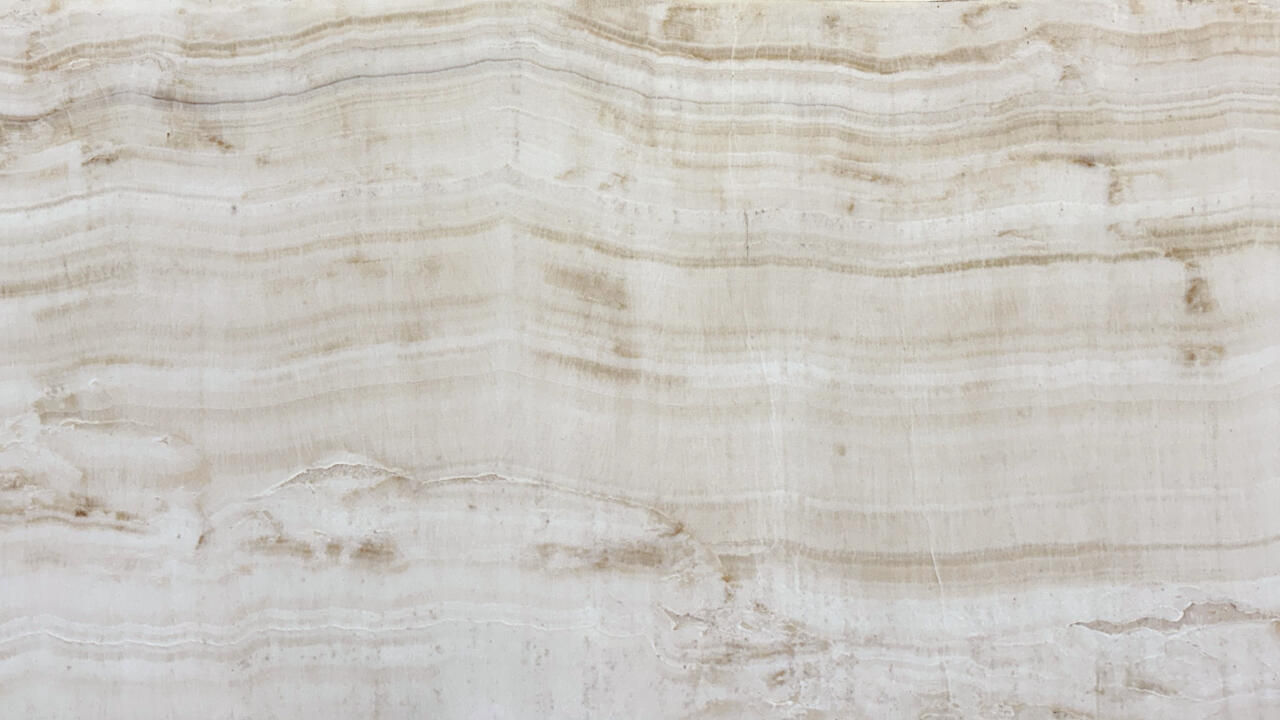 Ivory Onyx Honed 2cm