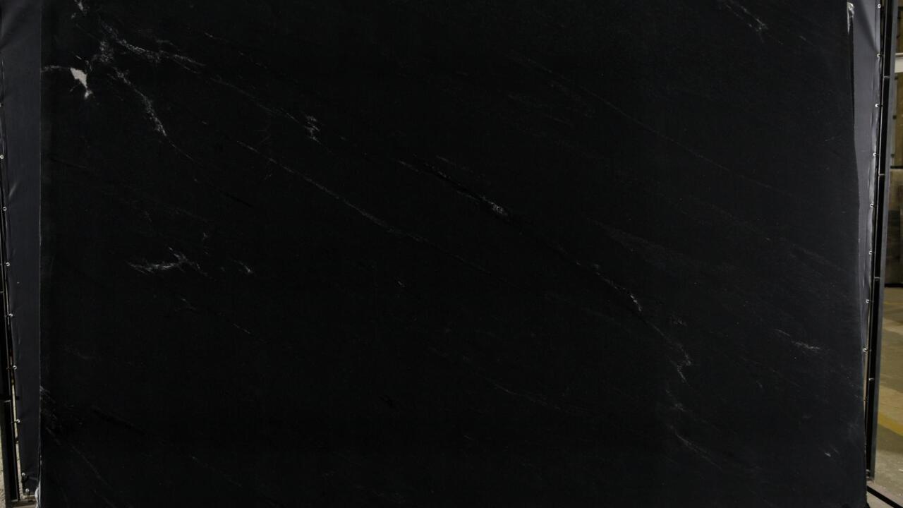 Ebony/Negresco Honed Finish 3cm