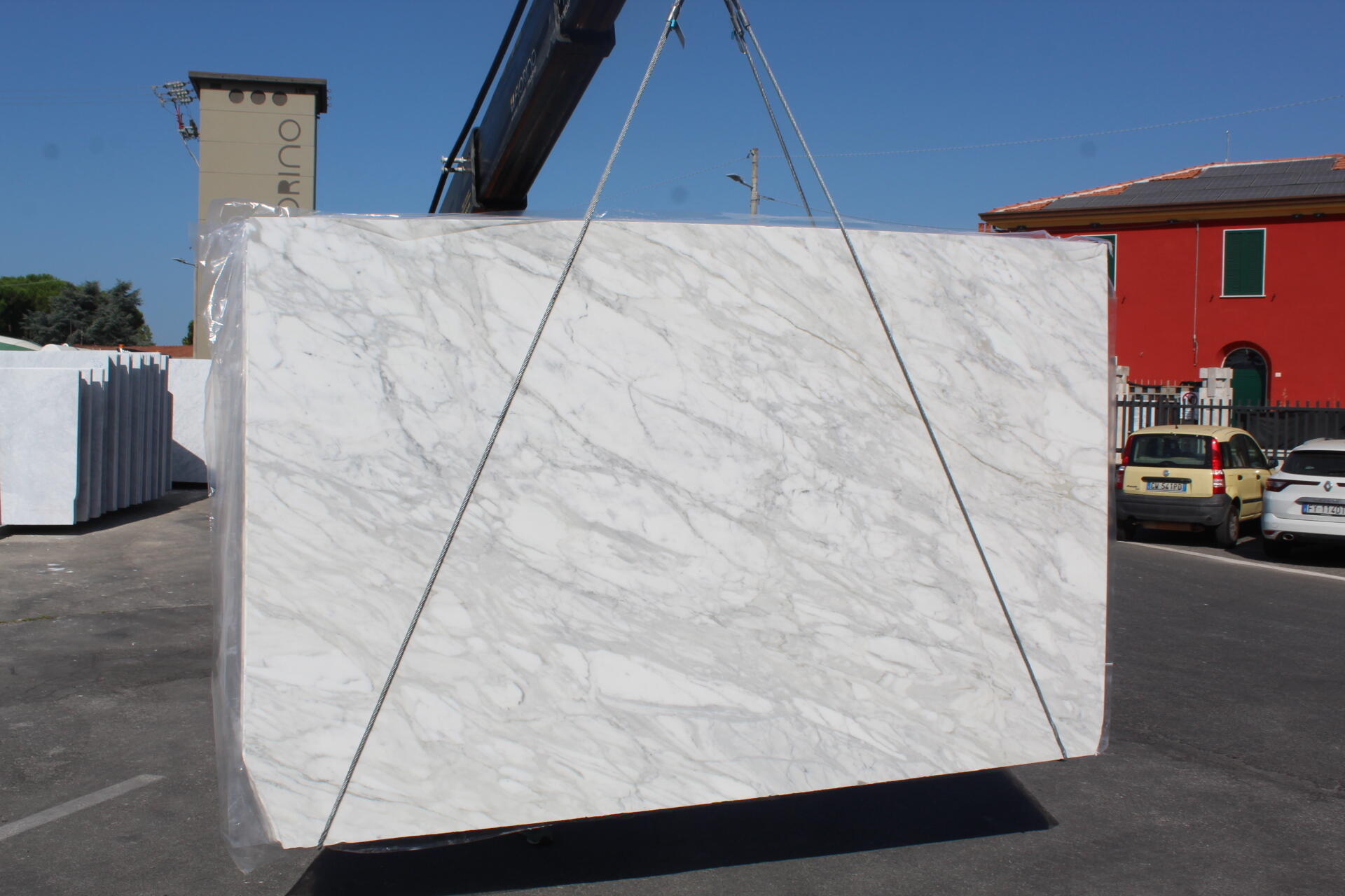 Calacatta Cremo