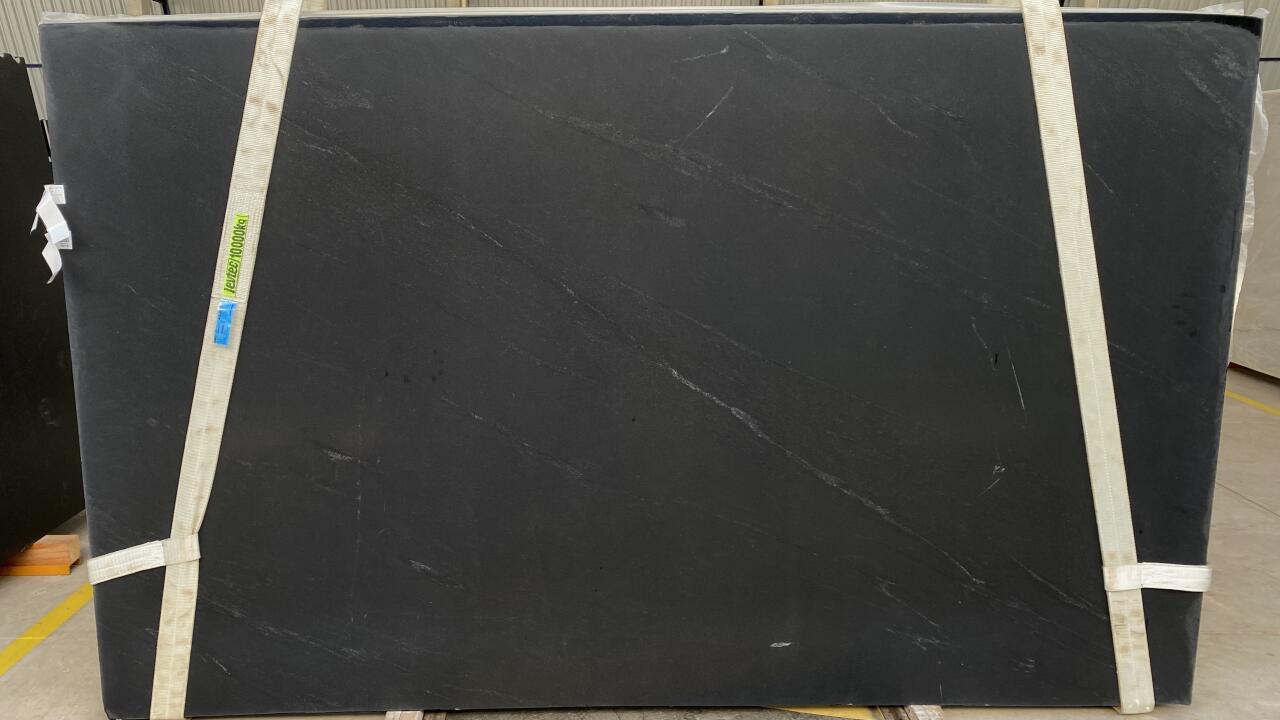 Ebony/Negresco Honed Finish 3cm