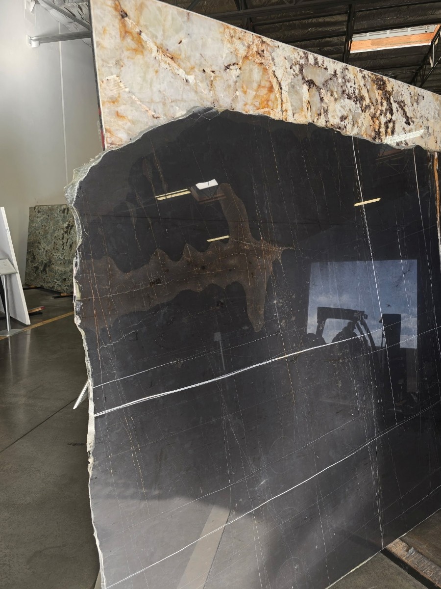 Sahara Noir Polished 2cm Marble by PACIFICA