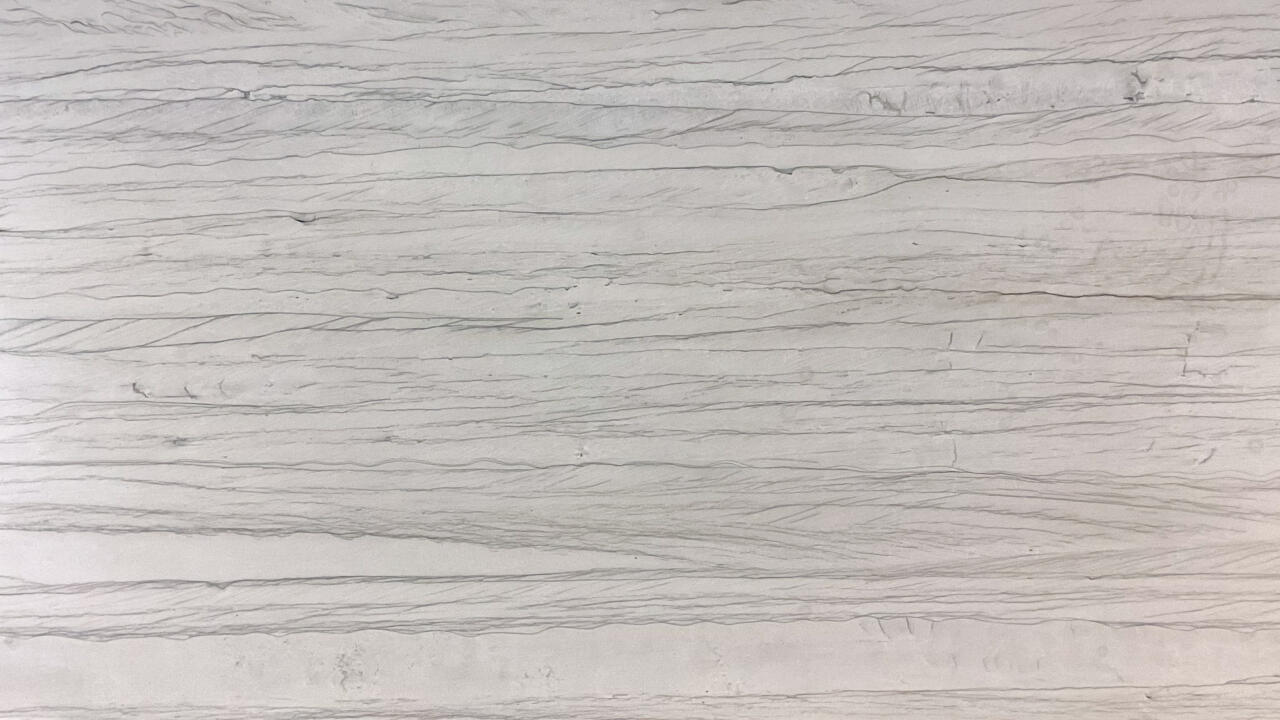 White Macaubas Leather 2cm