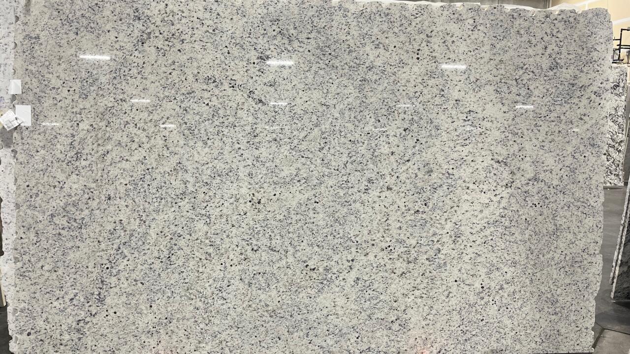 Dallas White 3cm