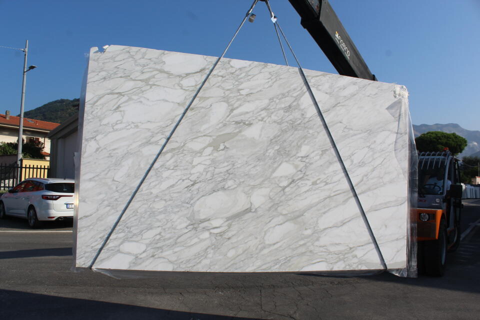 Calacatta Cremo