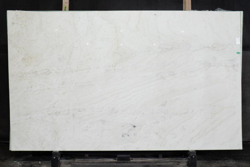 Calacatta Lux