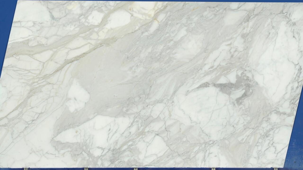 Calacatta Classico Honed 2cm