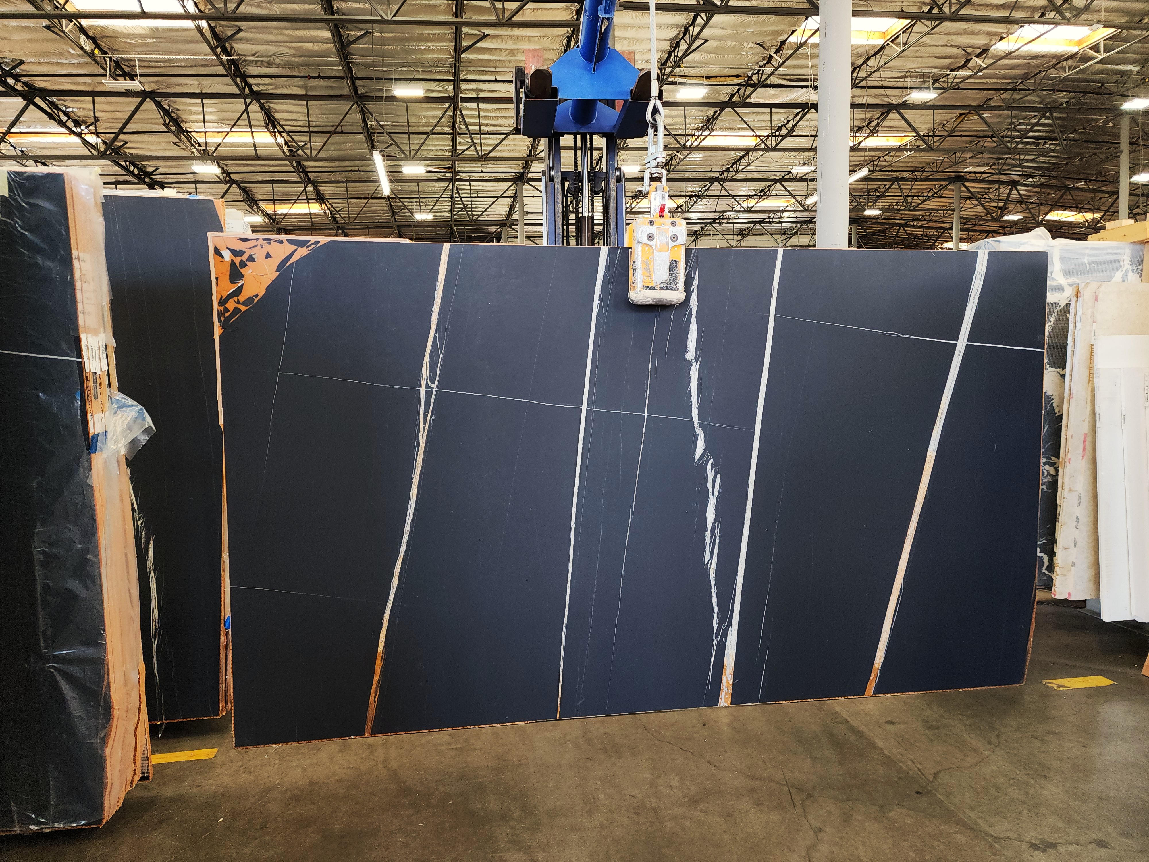 Sahara Noir Honed 2cm Marble by PACIFICA