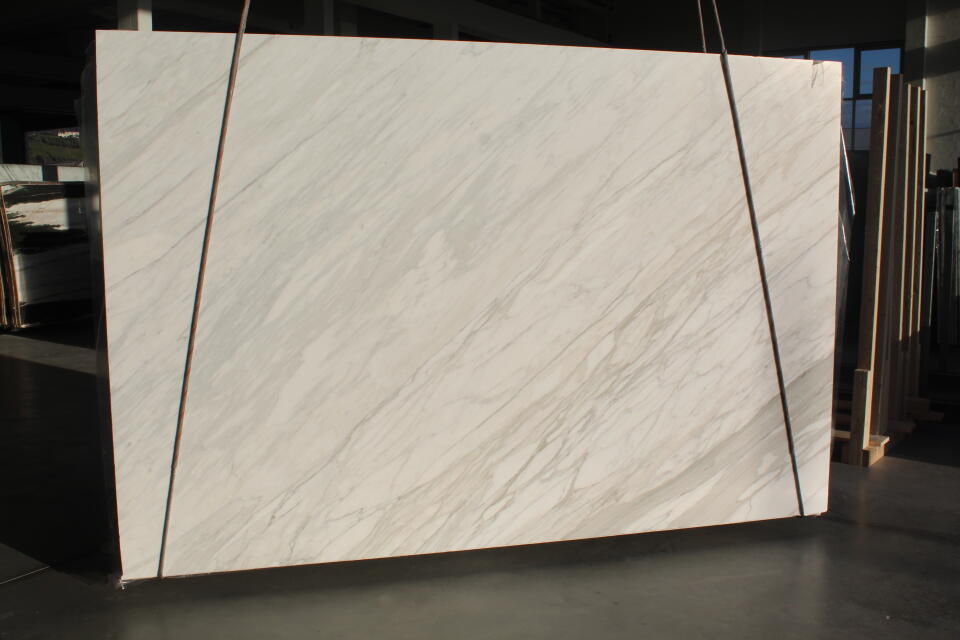 Calacatta Cremo