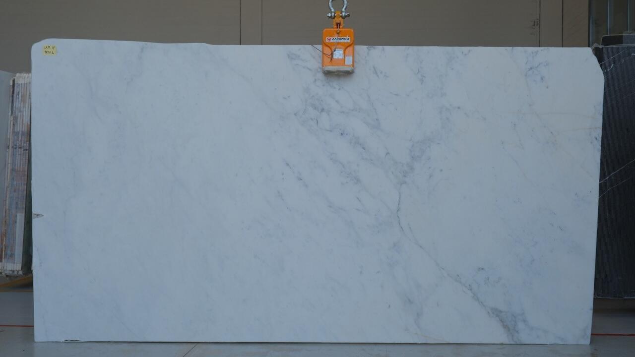 Calacatta Michelangelo Honed 2cm