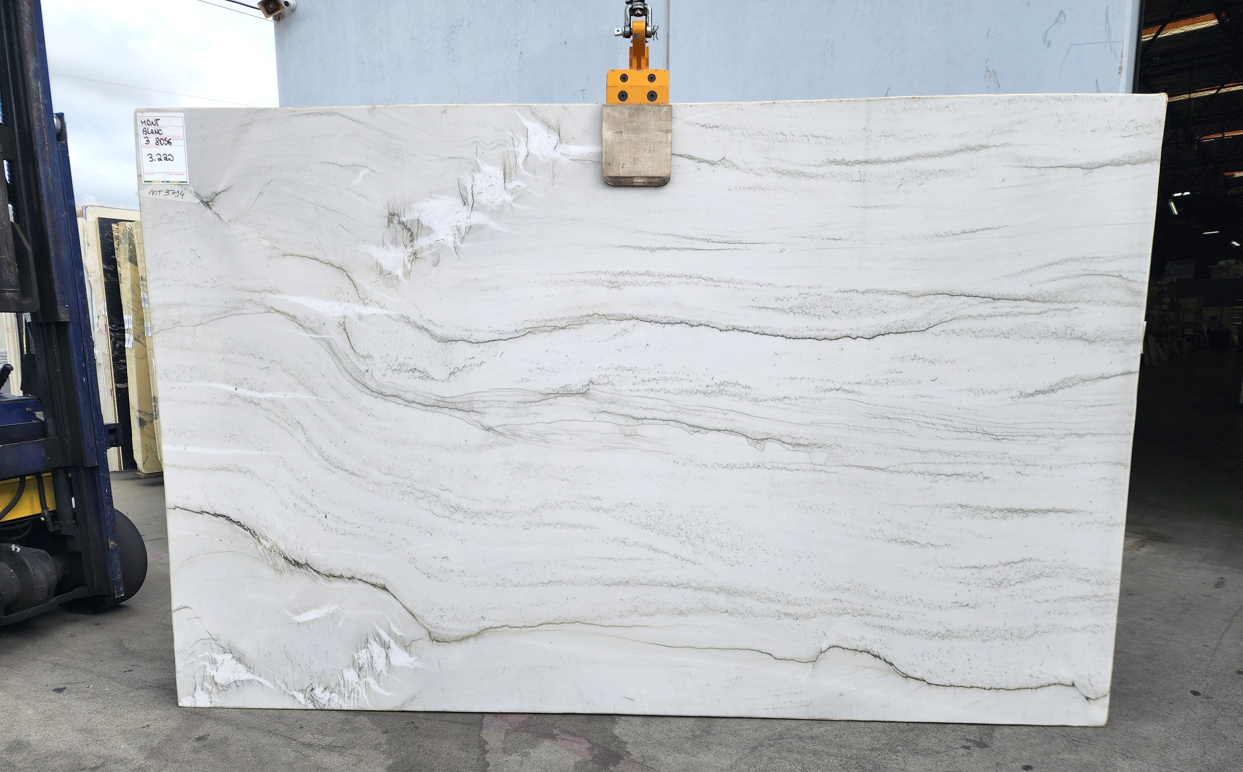 Mont Blanc Polished 2CM Quartzite by PACIFICA