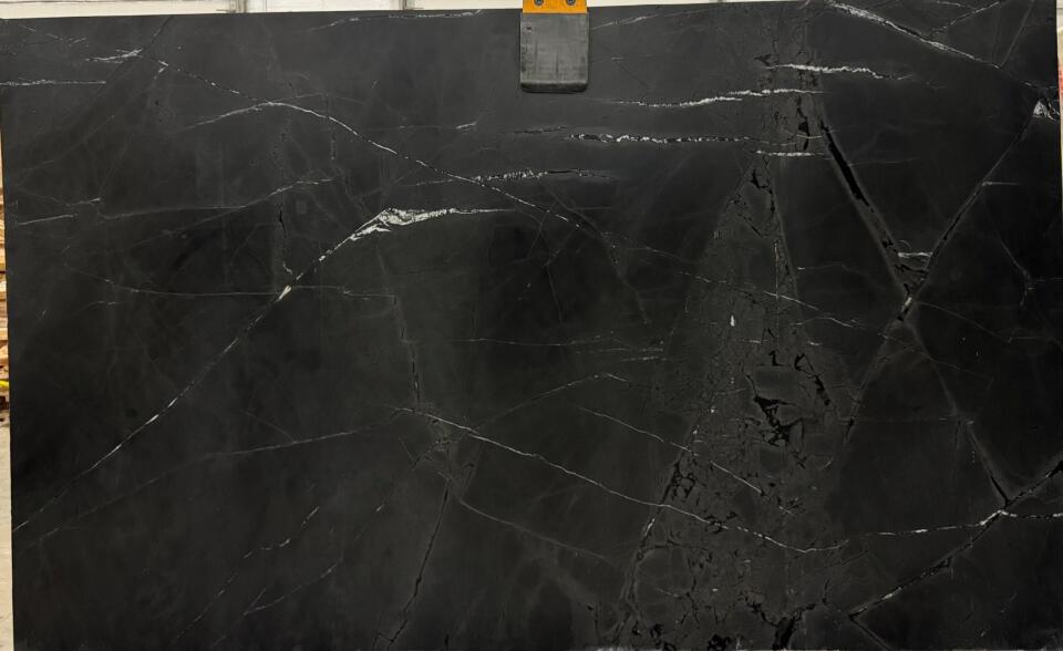 Saratoga Quartzite Leather 3cm Slab