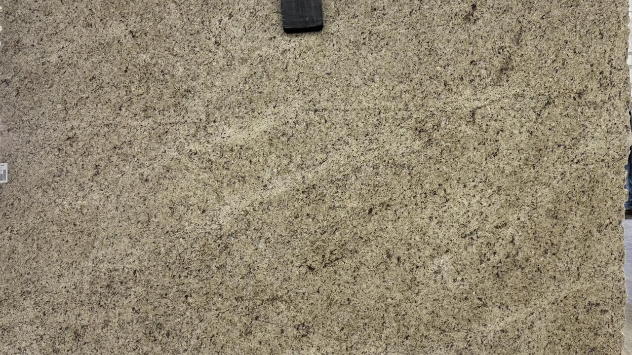 Giallo Ornamental 3cm