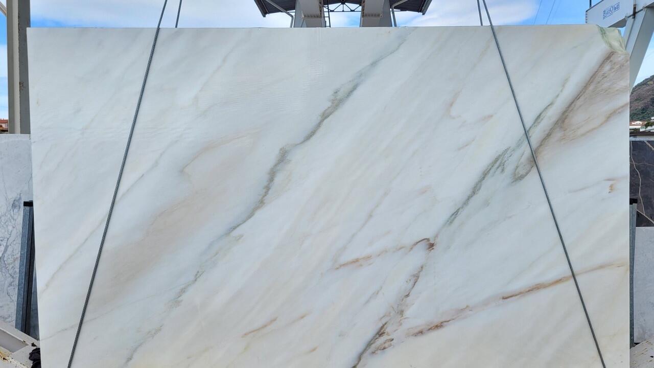 Calacatta Cremo Honed 2cm