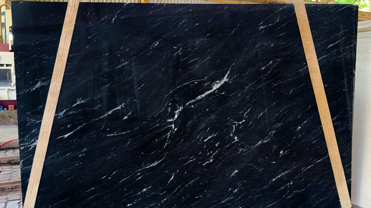 Via Lactea Leather Finish 3cm