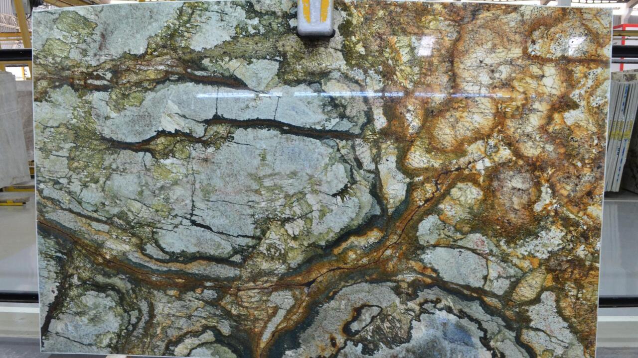 Atlas Granite scene 1
