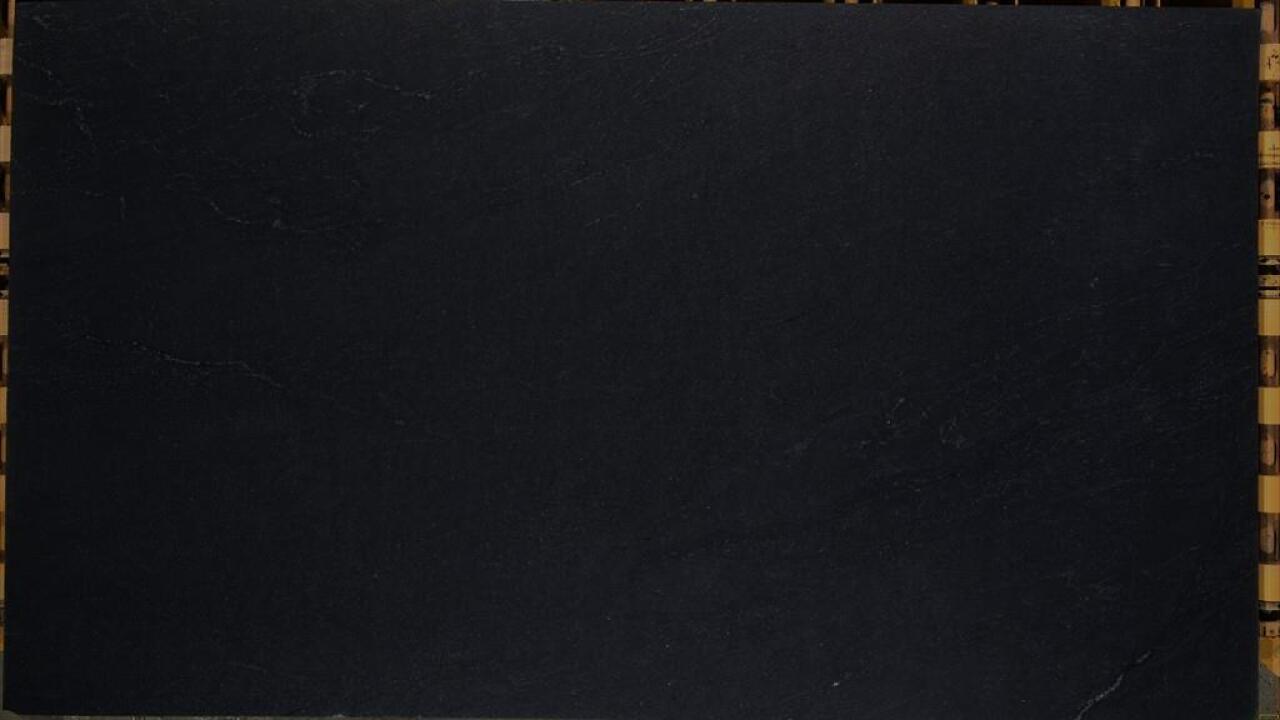 Ebony/Negresco Honed Finish 3cm