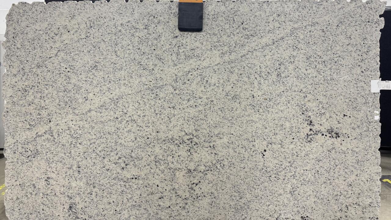 Dallas White 3cm