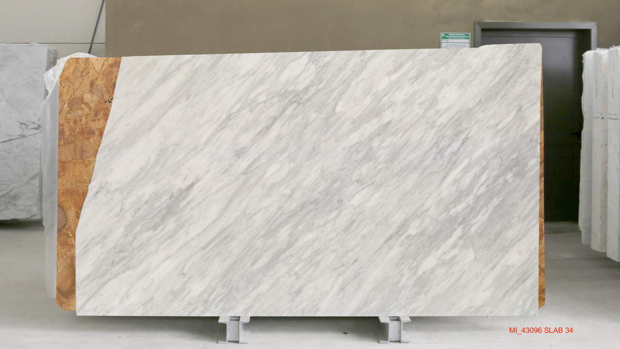 Calacatta Cremo