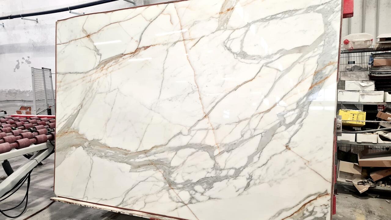 Calacatta Gold Extra Polished 2cm