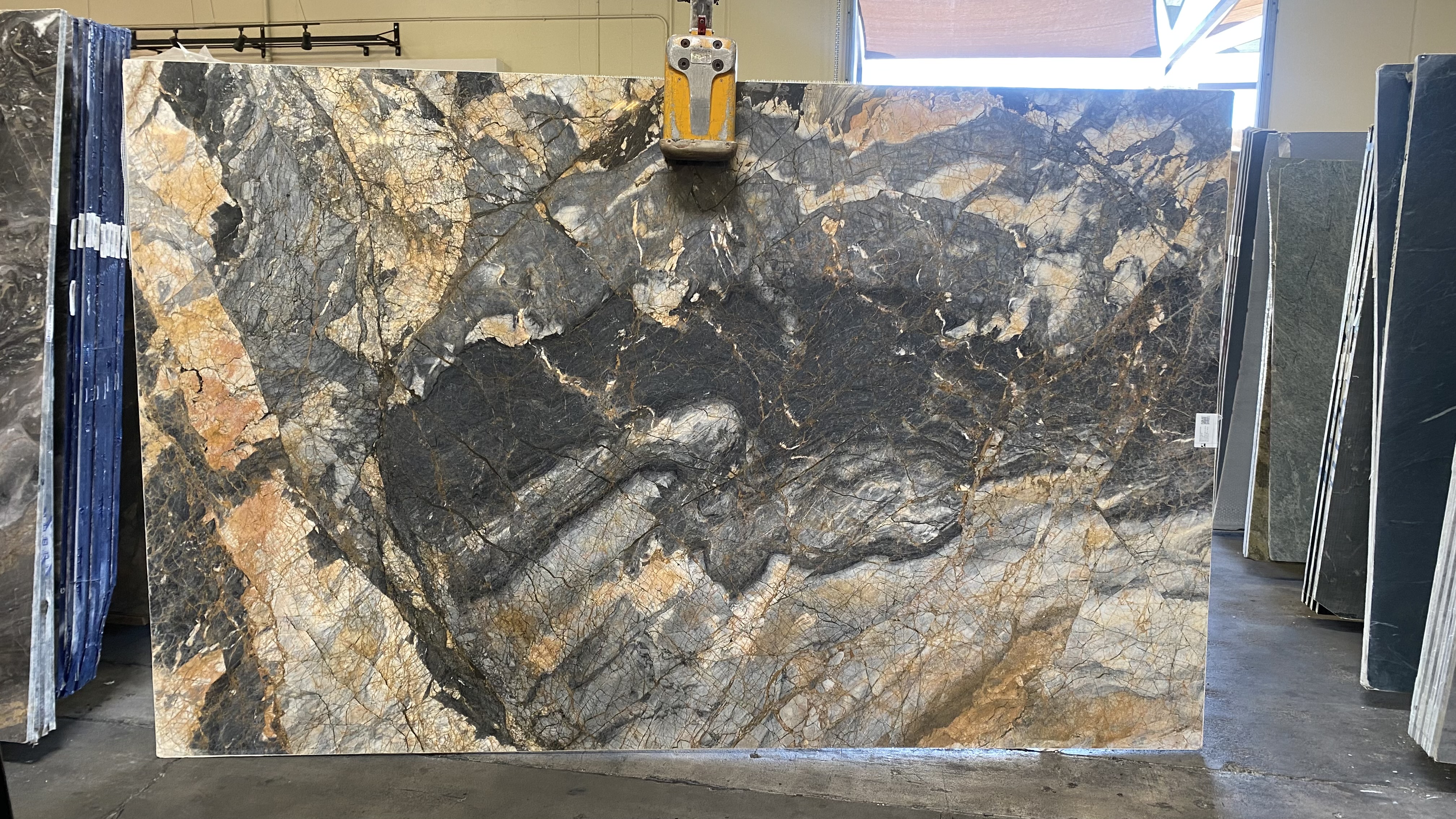 Silver Stream 2cm Marble by PACIFICA