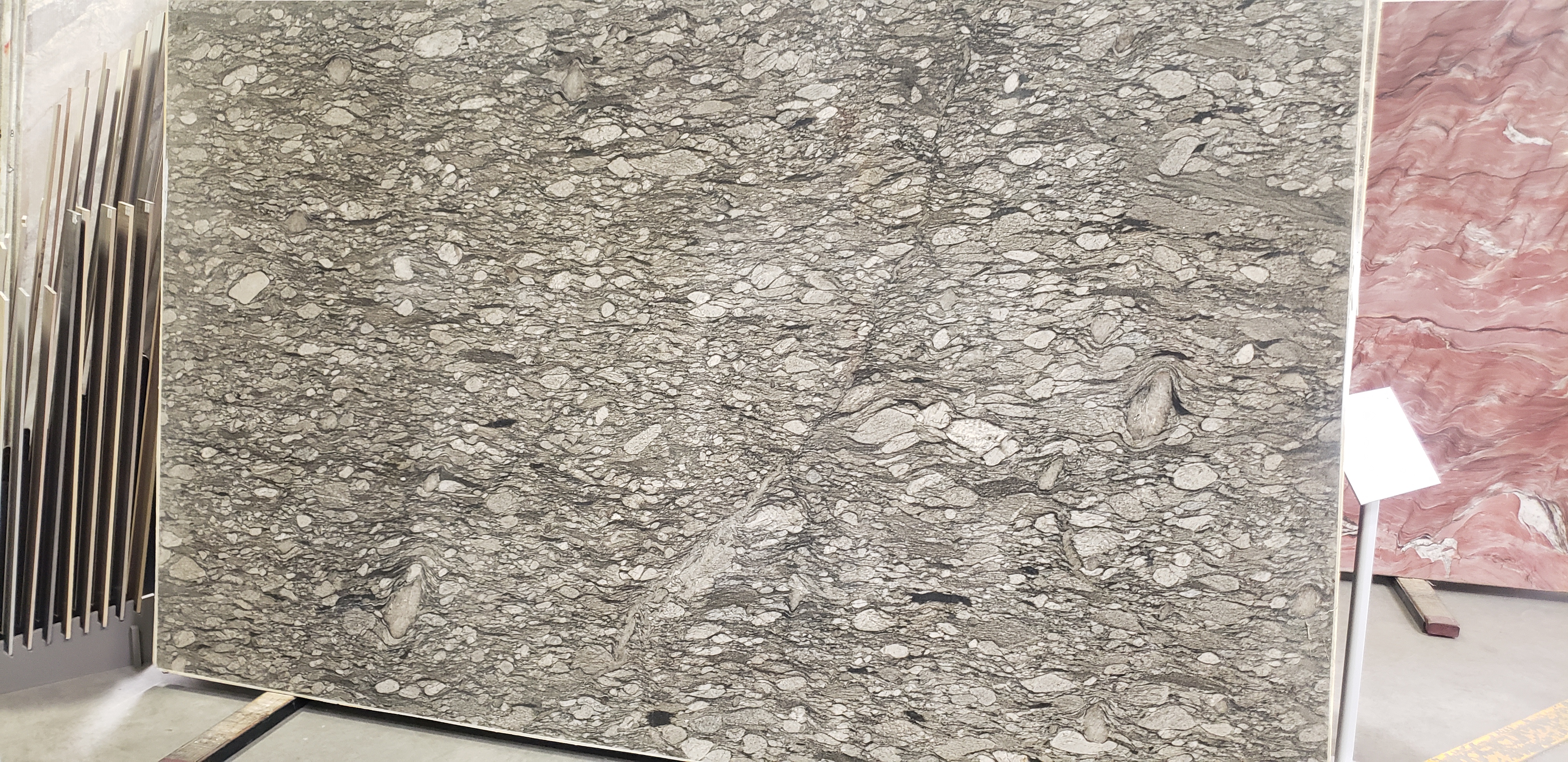 Grey Silk P 2cm Granite by PACIFICA