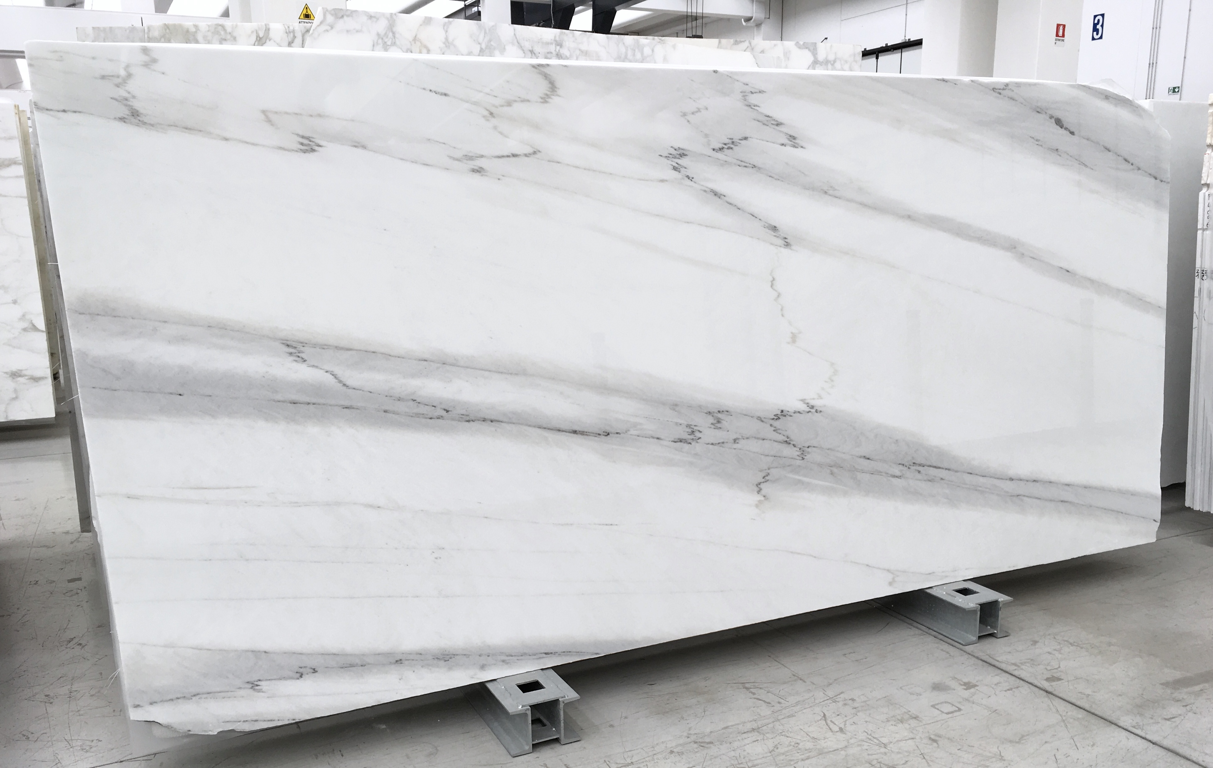 Calacatta Lincoln Polished 2cm Marble by PACIFICA