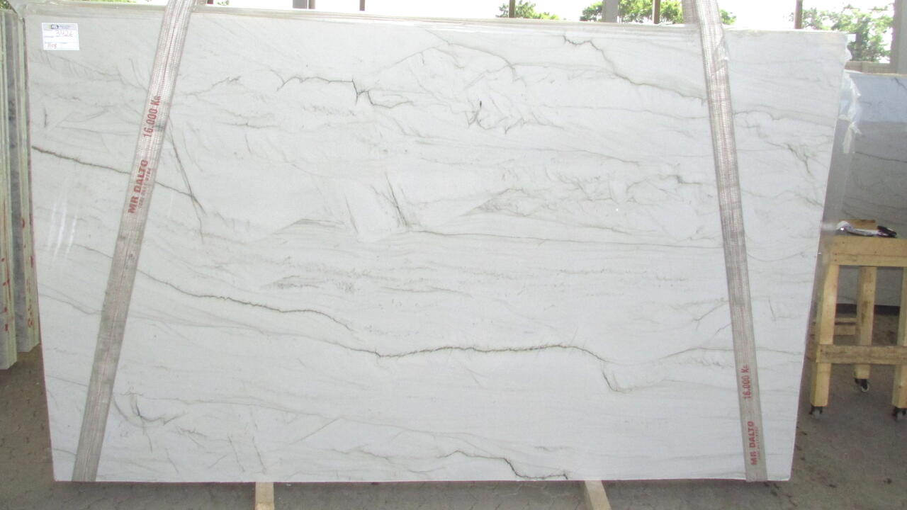 Luce Di Luna Honed Finish 3cm
