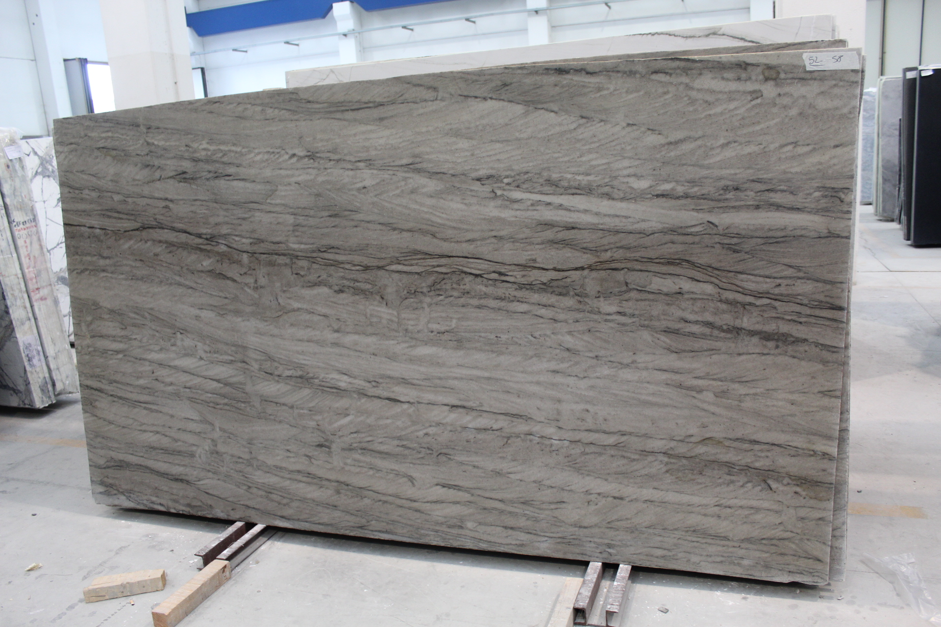 London Smoke 1st Choice 2cm Quartzite by PACIFICA