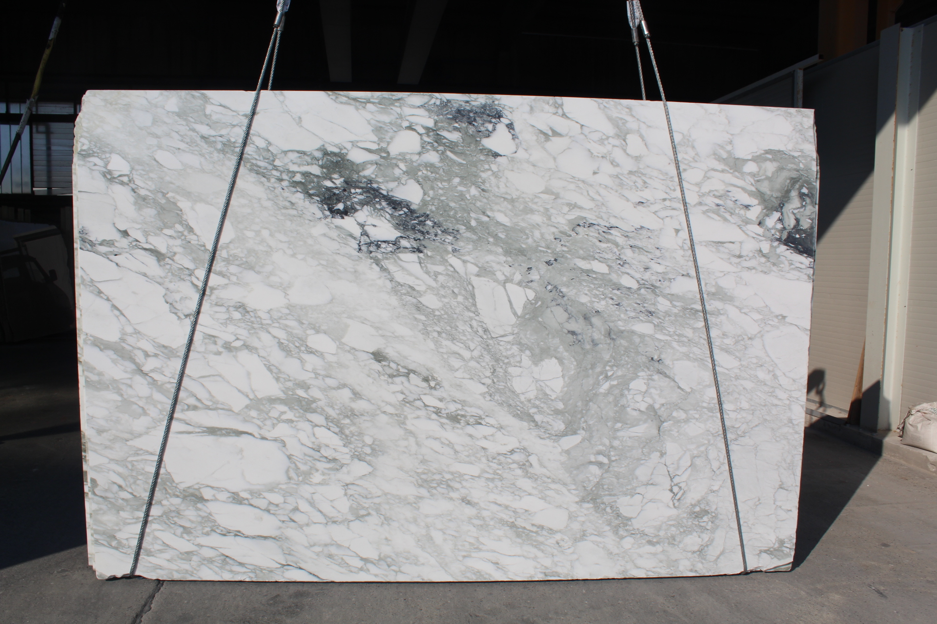 Calacatta Vagli Marble Slab Photo 2