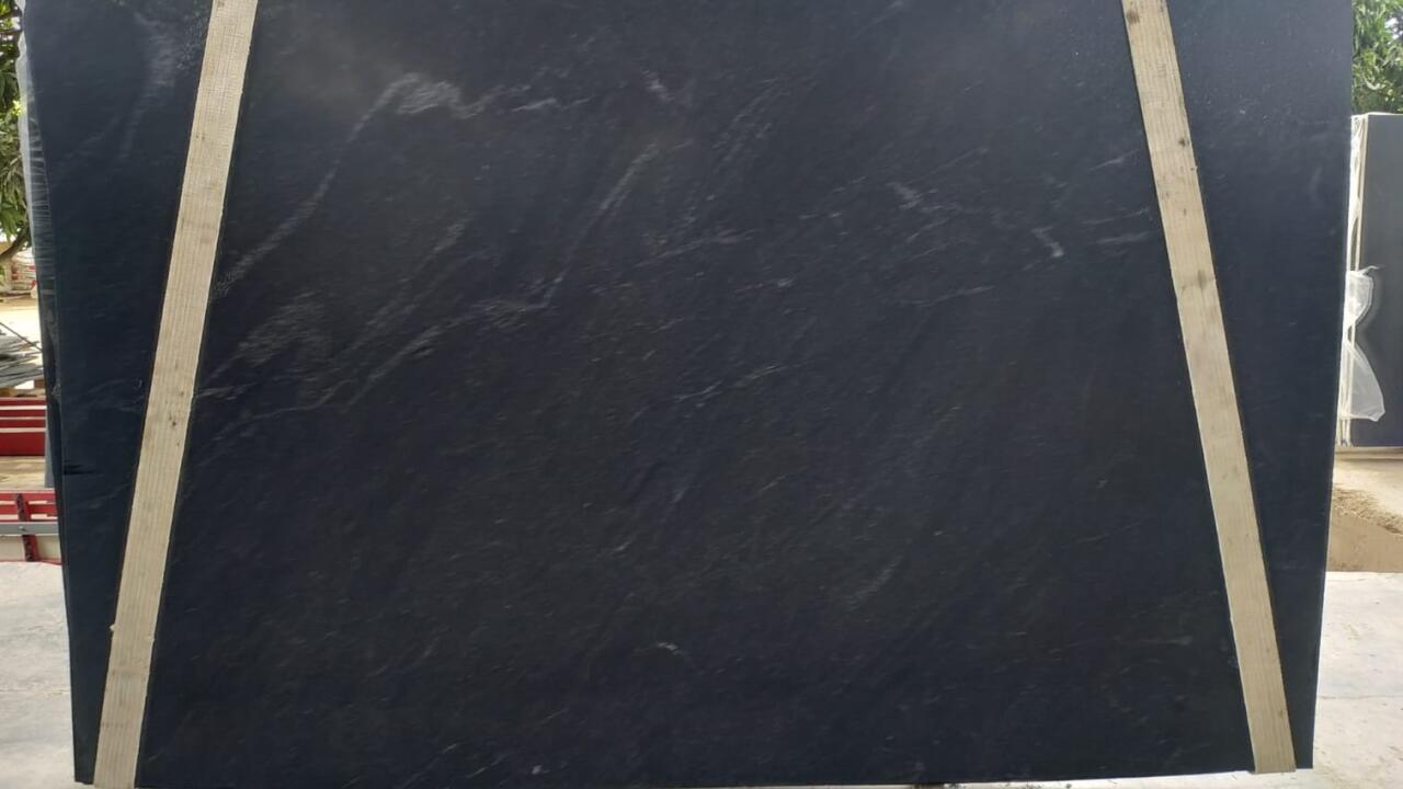 Ebony/Negresco Honed Finish 3cm
