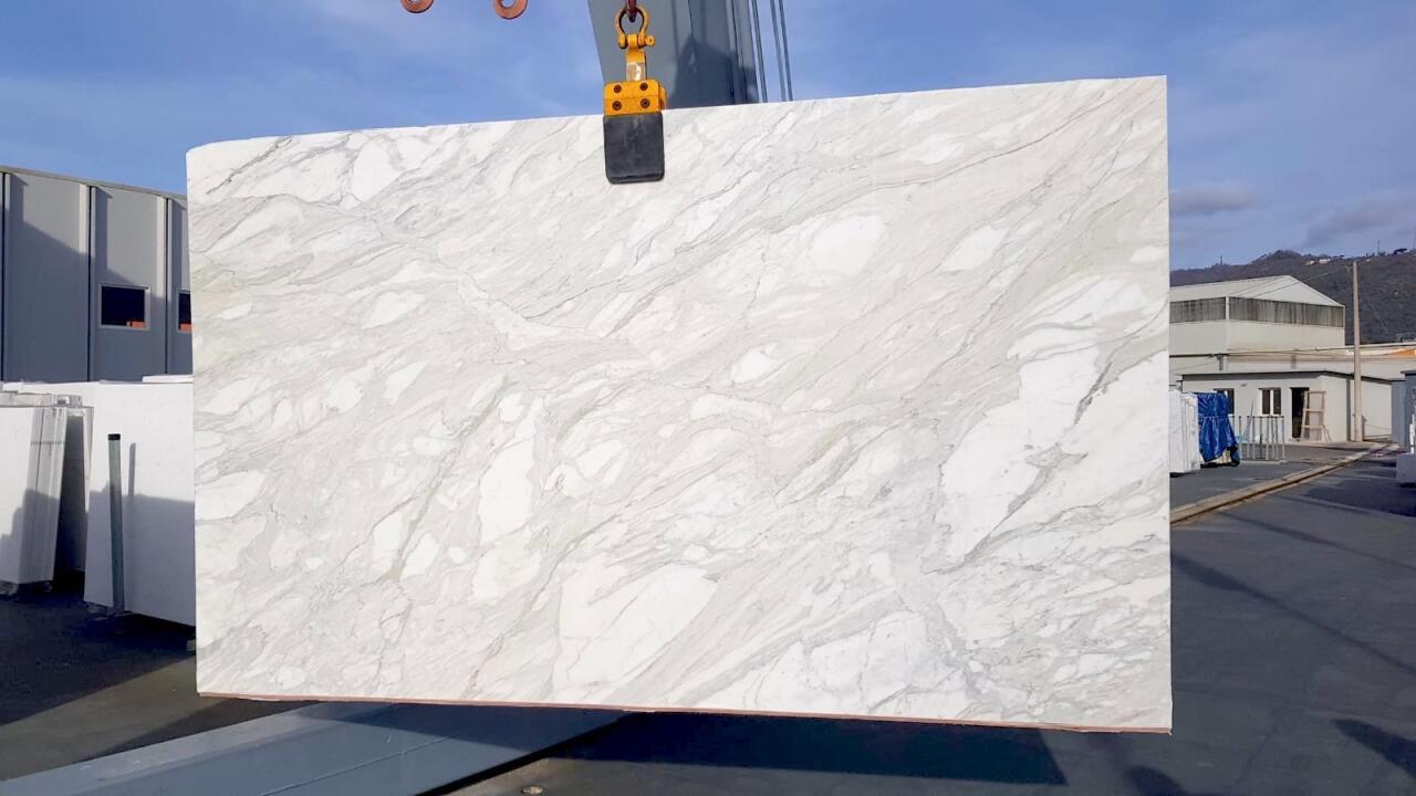 Calacatta Cremo 2cm*