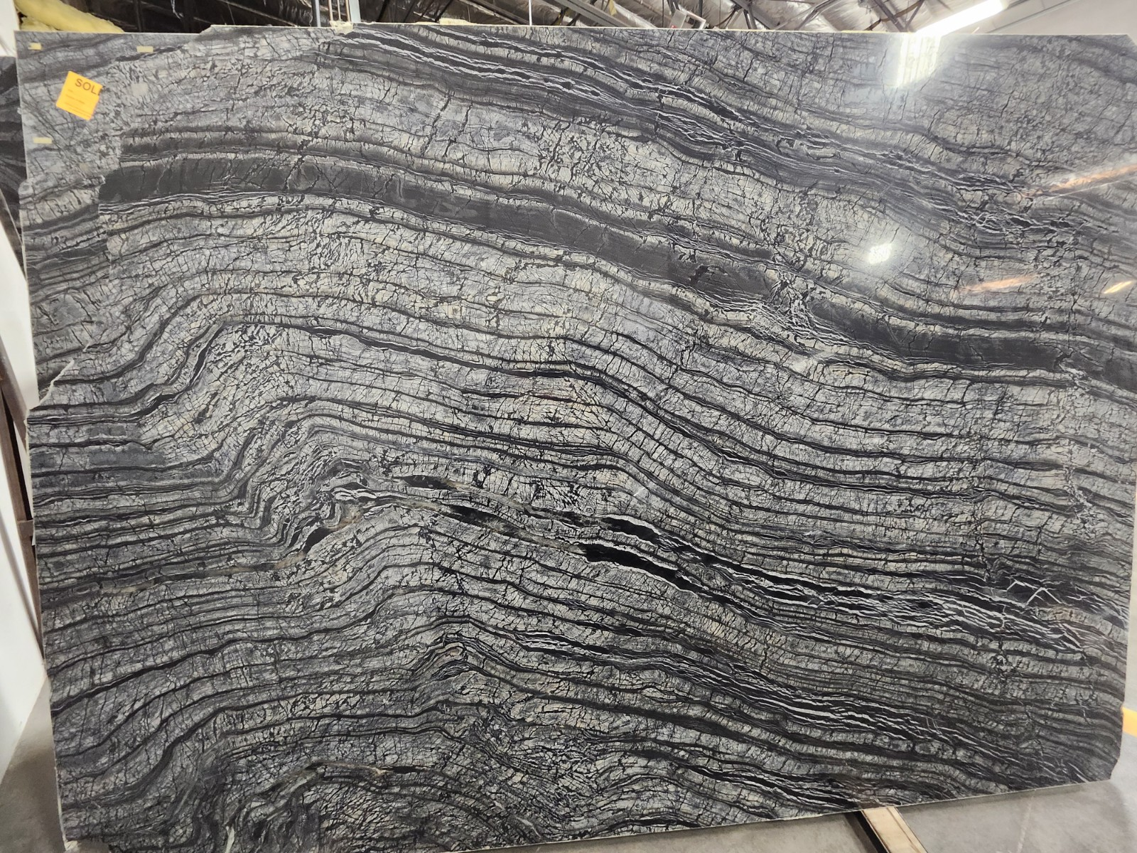 Silver Wave 2cm Marble by PACIFICA