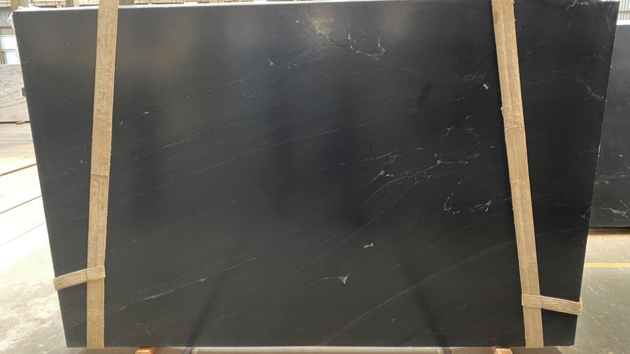Ebony/Negresco Honed Finish 3cm