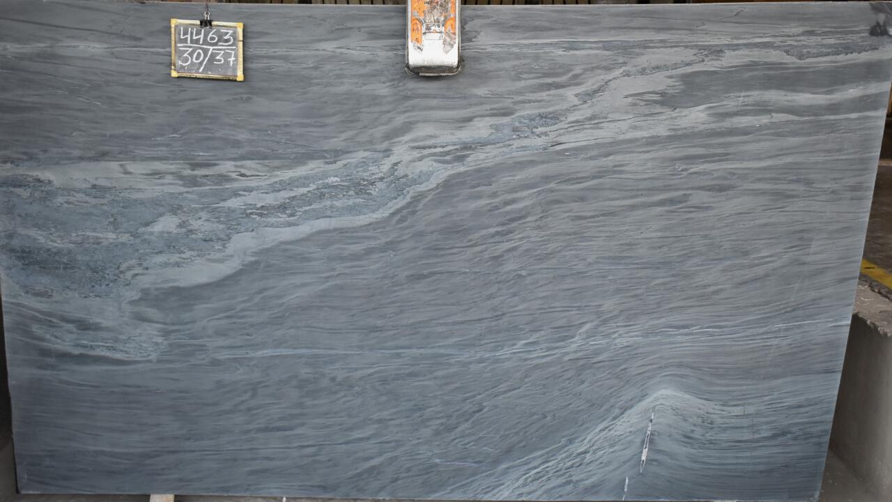 Niagara Black