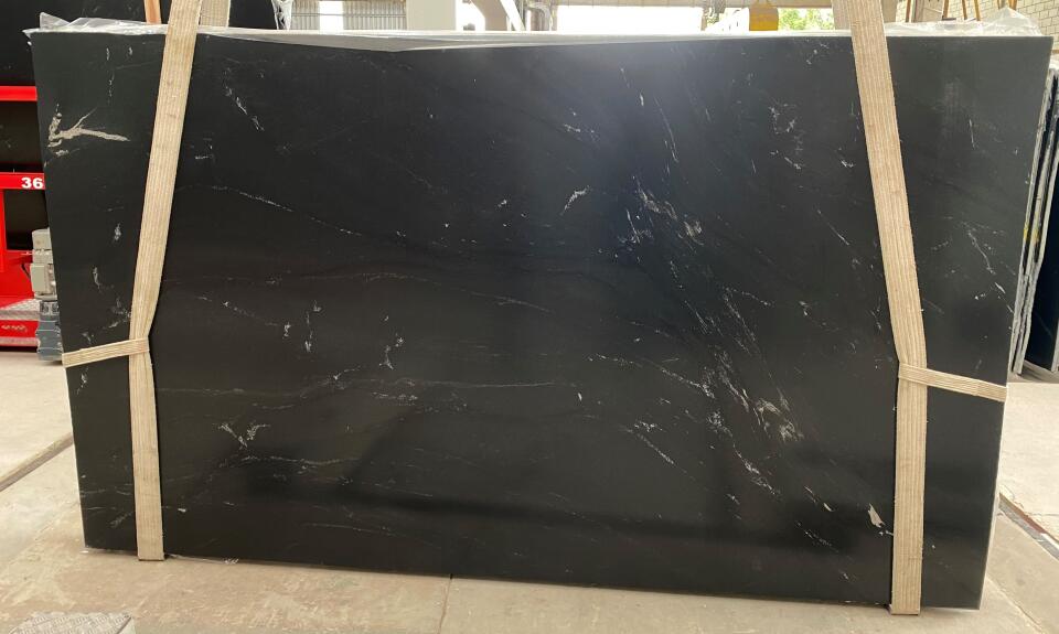 Ebony/Negresco