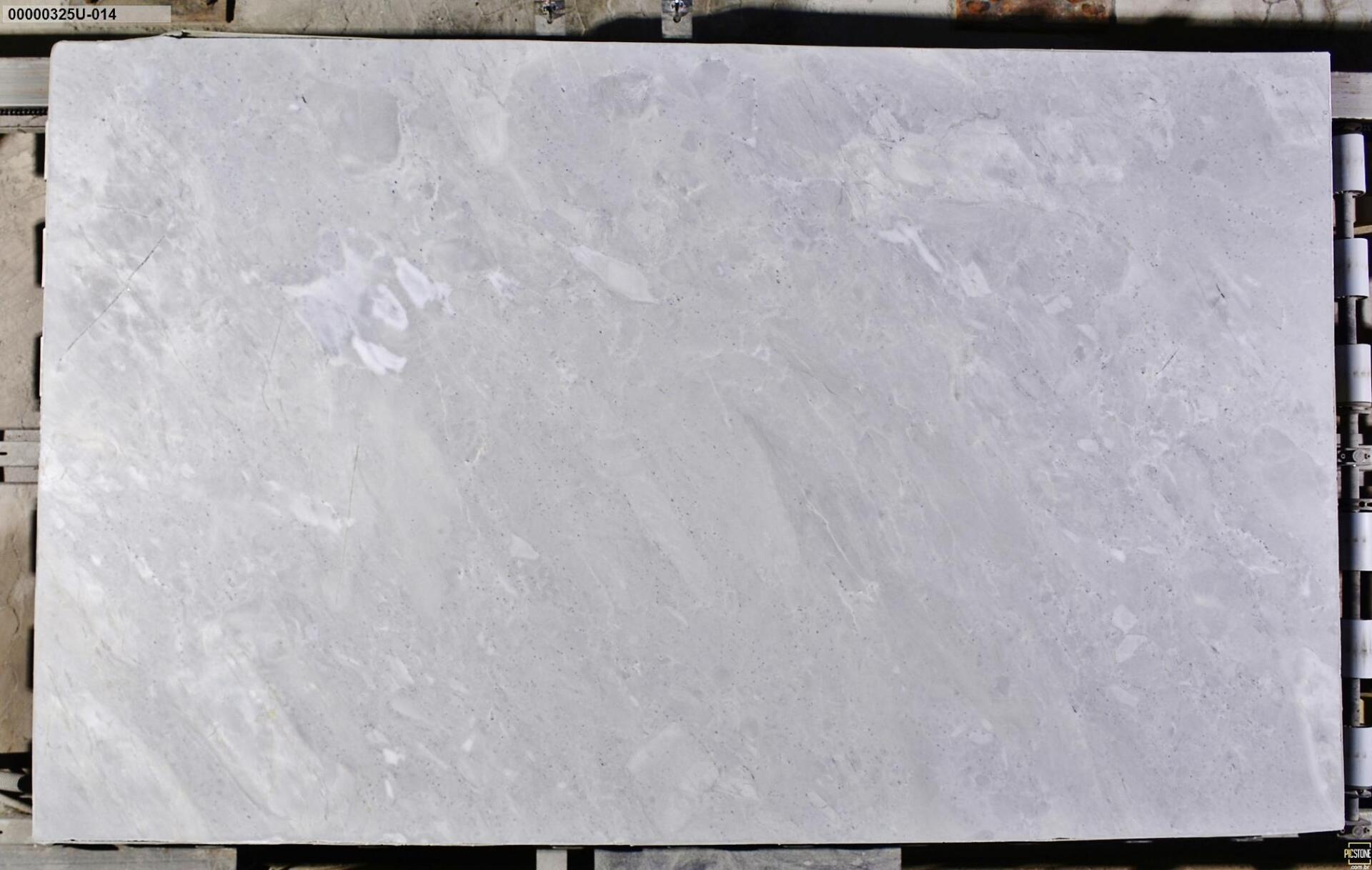 Calacatta Argento