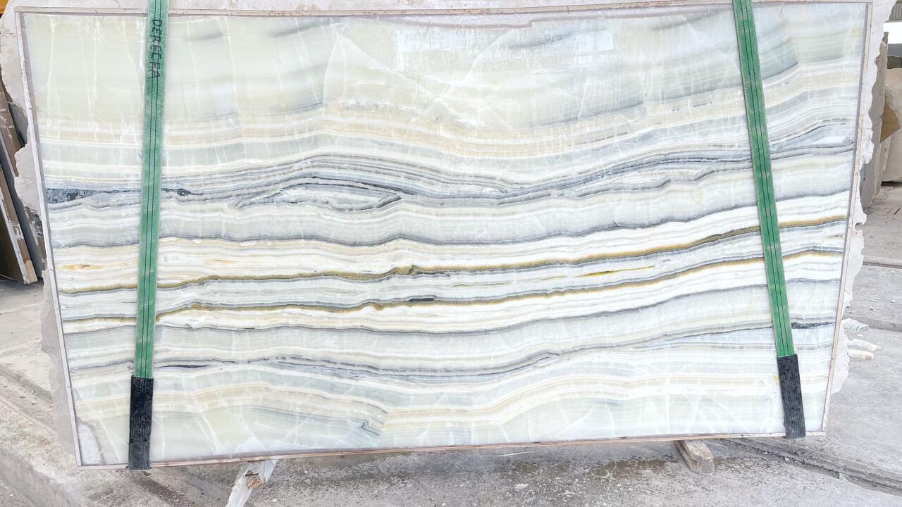 Onyx Velluto Polished 2cm