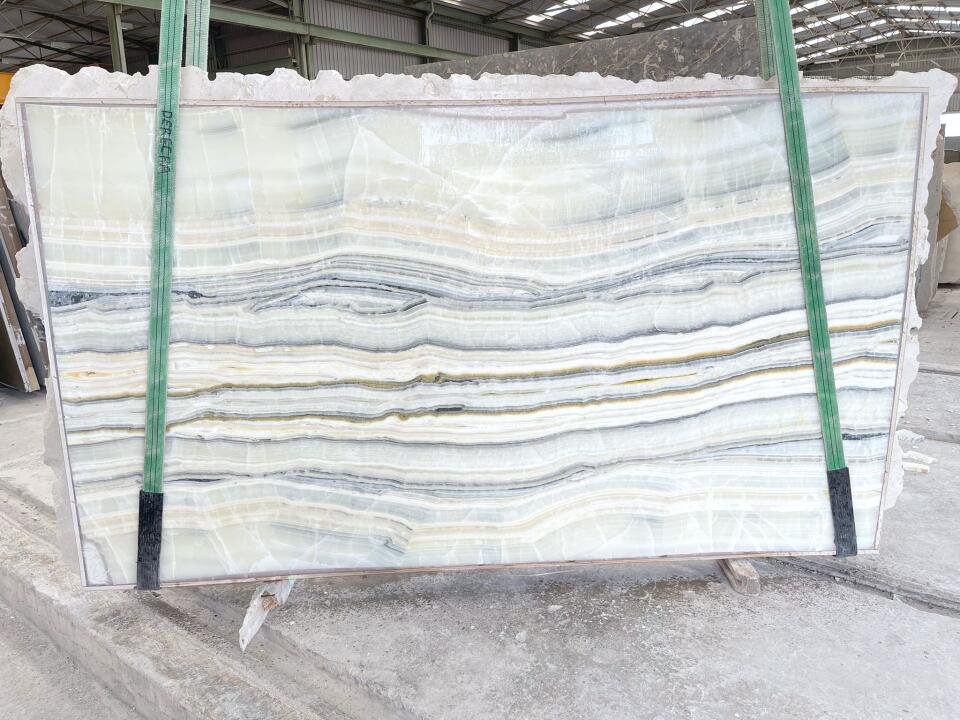 Onyx Velluto