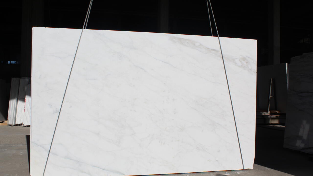 Calacatta Gold Polished/Honed 3cm