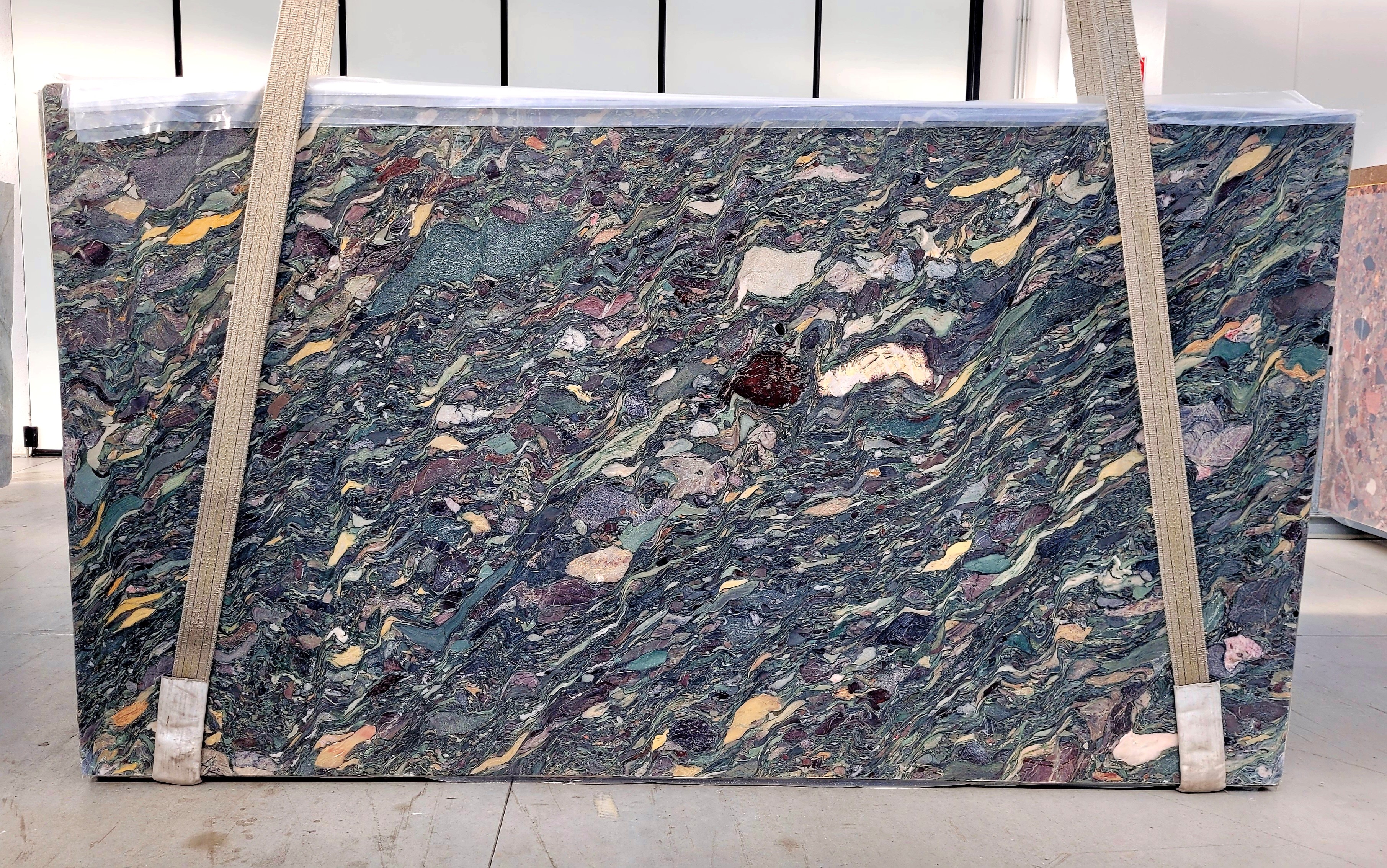 Vivaldi Quartzite 2cm Quartzite by PACIFICA