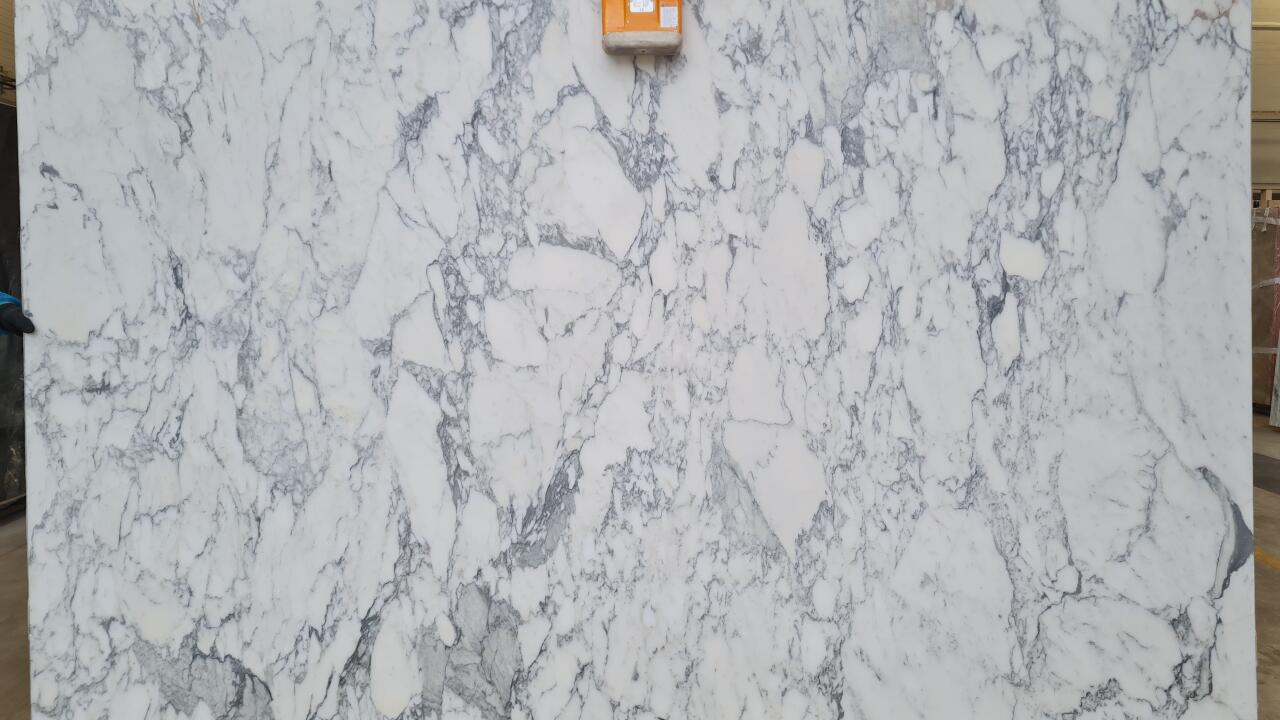 Arabescato Corchia Honed 2cm