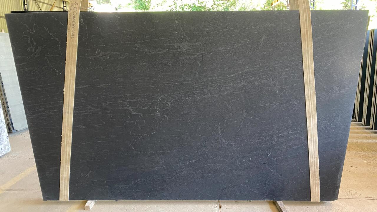 Ebony/Negresco Honed Finish 3cm
