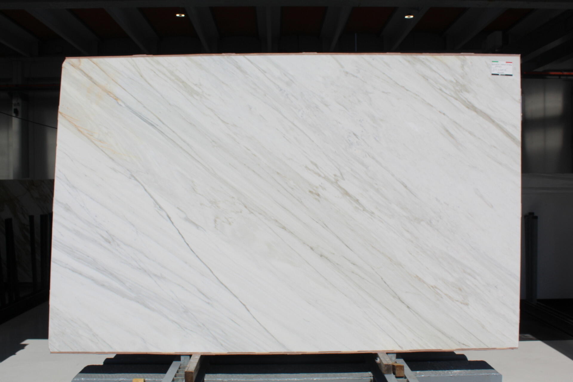 Calacatta Cremo
